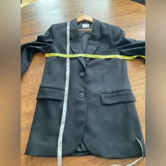 H&M Black Blazer Good Condition - Picture 6 of 6
